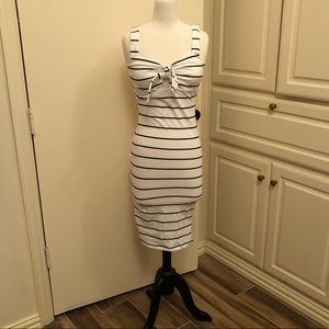 FOREVER 21 B&W Stripe Dress- Small